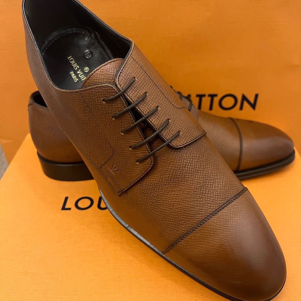 Louis Vuitton Kensington Derby